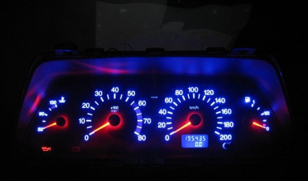 цветовая подсветка панели приборов ВАЗ 2110