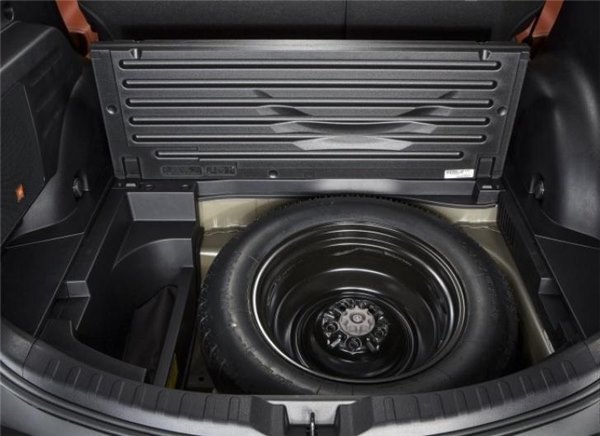 Toyota RAV4 2013 запасное колесо