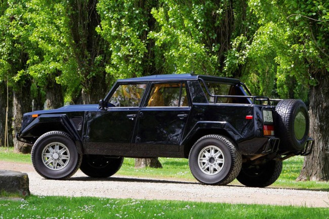 Внедорожник Lamborghini LM002