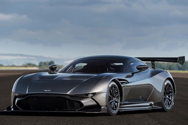 Трековый суперкар Aston Martin Vulcan