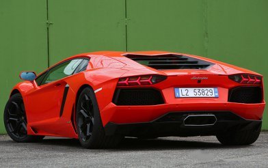 Lamborghini Aventador LP700-4