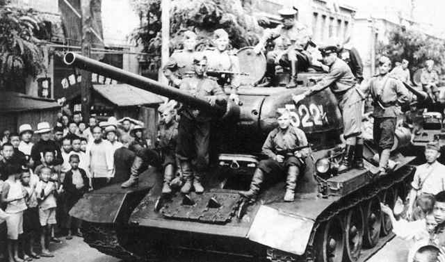 Конструктивные особенности советского танка Т-34 (20 фото)