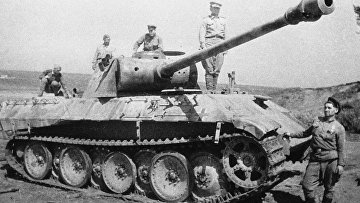Немецкий танк, подбитый на Курской дуге