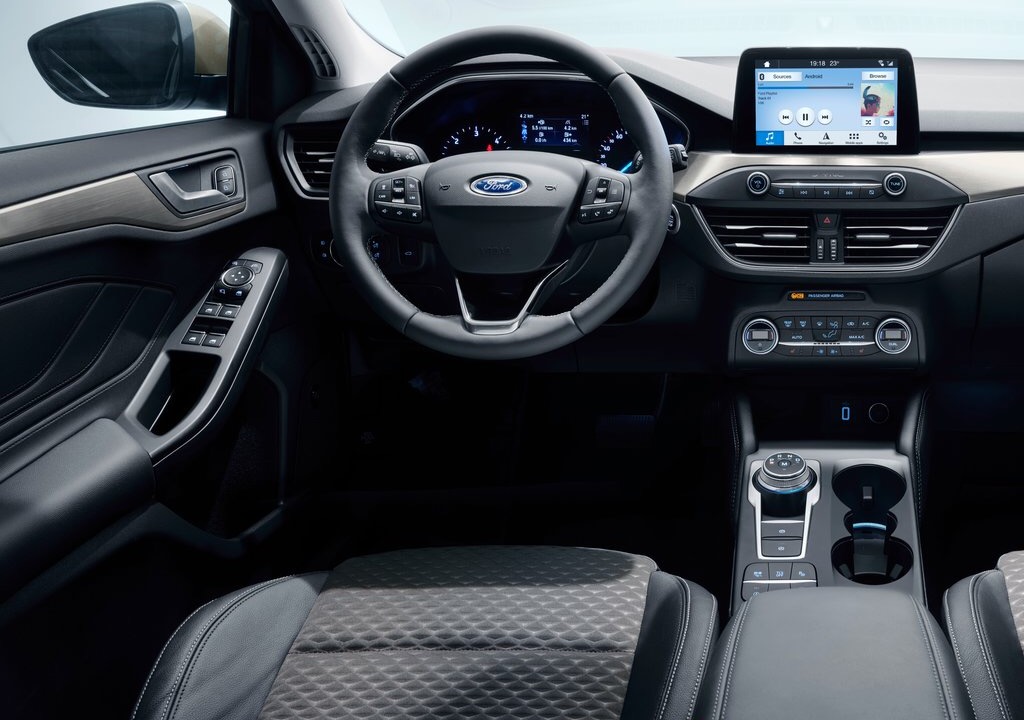 Ford Focus 4 interior