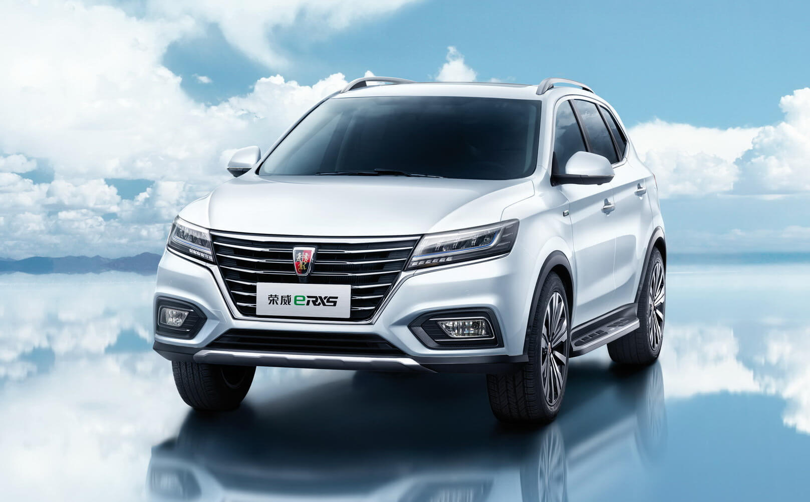 Плагин-гибрид SAIC Roewe eRX5