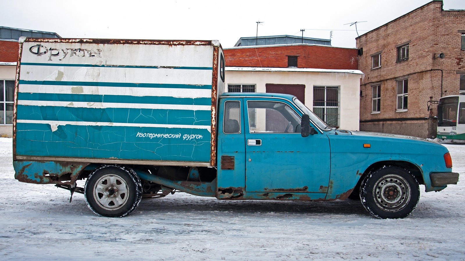 ГАЗ-2304 Бурлак сбоку