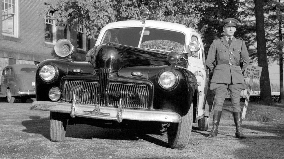 1942 ford v8 super deluxe полицейский купе