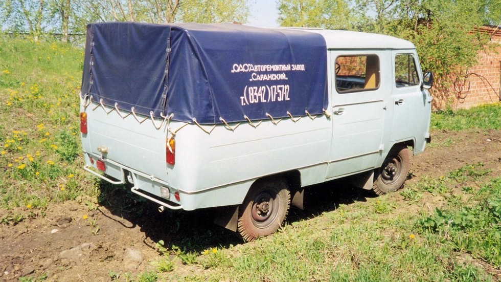 На фото: «Буханка» с кузовом производства Саранского авторемонтного завода