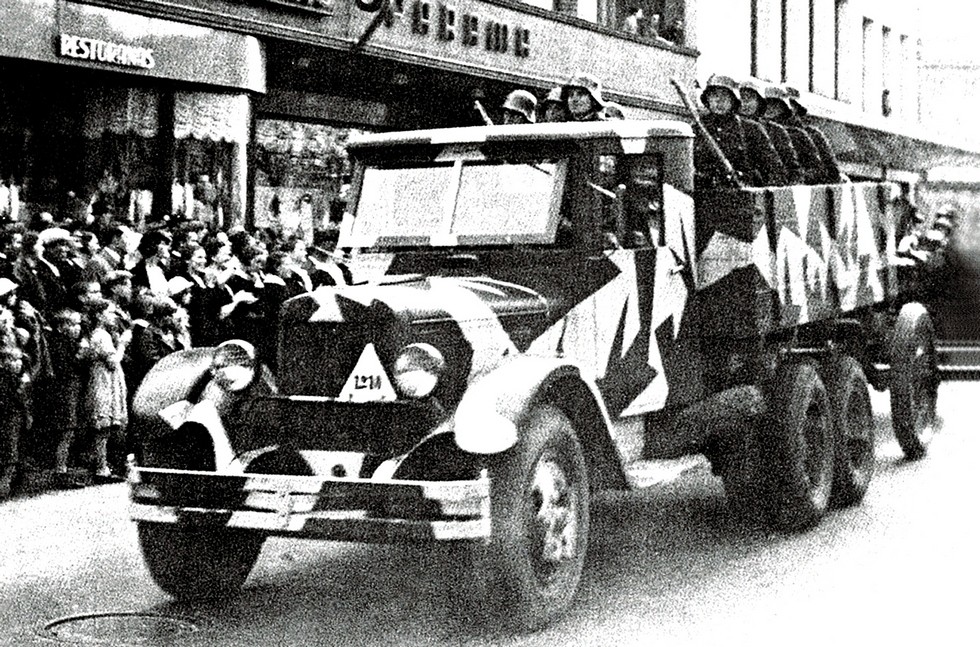 Один из 60 экспортных грузовиков ЗИС-6 в литовской армии (из архива Л. Суславичуса)