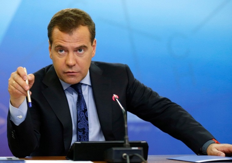 Дмитрий Медведев и микрофон