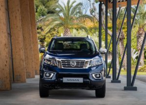 фото Nissan Navara 2019-2020 вид спереди