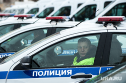 Вручение свердловским полицейским ключей от новых автомобилей. Екатеринбург , машина дпс, машины, полиция, правоохранительные органы, гибдд, дпс, автомобили