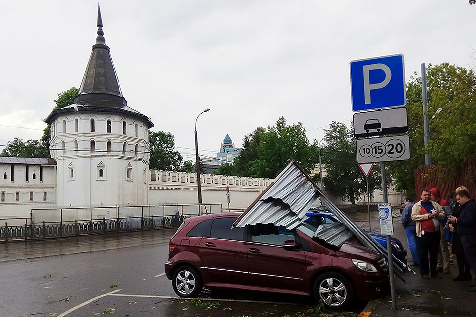 Даже в 1998 году стихия не была столь мощной Фото: РИА Новости