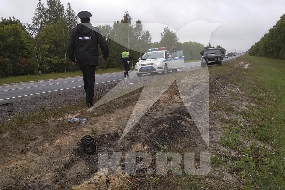 На участке дороги, где случилось ДТП, организовали реверсивное движение. Фото: предоставлено очевидцем. 