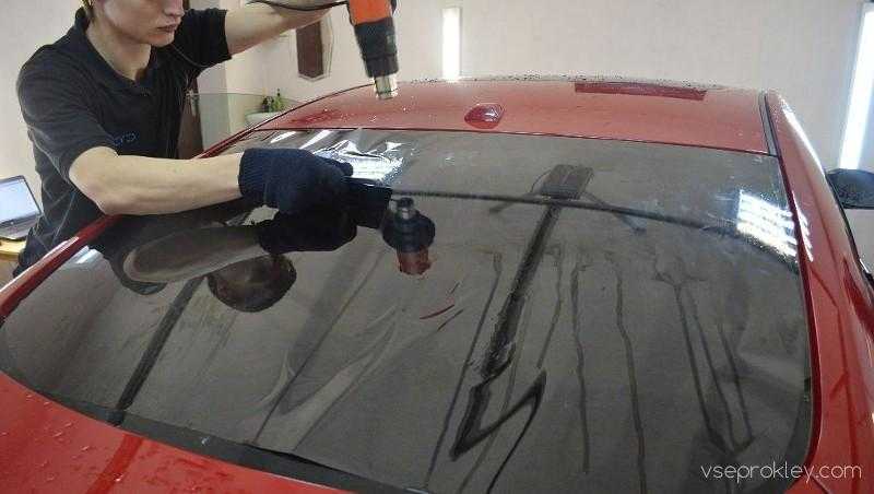 Как снять пленку со стекла автомобиля 