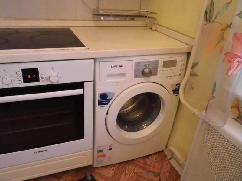 стиральная машина на кухне
