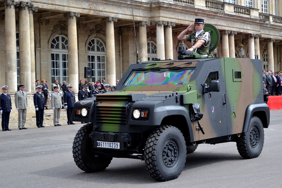 ​PVP, Франция. Поставляется в войска с 2008 года. Масса 4,4 тонны. Дизельный двигатель объёмом 2,8 литра мощностью 160 л.с. Максимальная скорость 120 км/ч (ограничена до 100 км/ч). Состоит на вооружении во Франции (в 2015 году общее число должно достигнуть 1500 штук), Румынии (15), Чили (9) и Того (6 машин) - Эволюция армейских внедорожников 