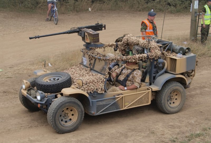 ​Позже LSV заменил ALSV (Advanced Light Strike Vehicle). Это был ещё более тяжёлый монстр массой 1600 кг с 160-сильным двигателем, способным «затаскивать» машину в полном снаряжении на 75-градусные склоны. militarymachine.com - Лёгкие машины для тяжёлой работы 