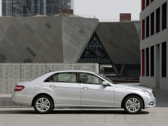 Mercedes-Benz E-Class W212 фото