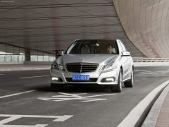 Mercedes-Benz E-Class W212 фото