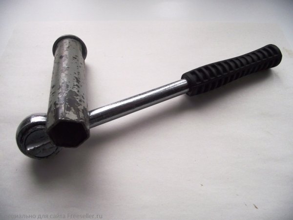 Трещетка и свечной ключ для изготовления съемника масляного фильтра